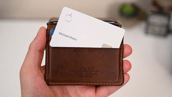 首批钛合金AppleCard已向2024年注册用(yòng)户开放，苹果引领科(kē)技消费新(xīn)潮流